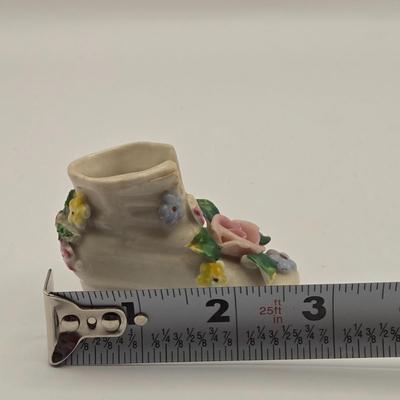 LOT 274: Formalities by Baum Bros. Egg, Falcon Ware Vase Numbered & Made in England, Miniature Cups and Sauces, Salt & Pepper...