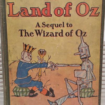 LOT 25: Heidi, The Land of Oz, Anderson's Fairy Tales, Grimms' Fairy Tales, Alice's adventures in Wonderland, &...