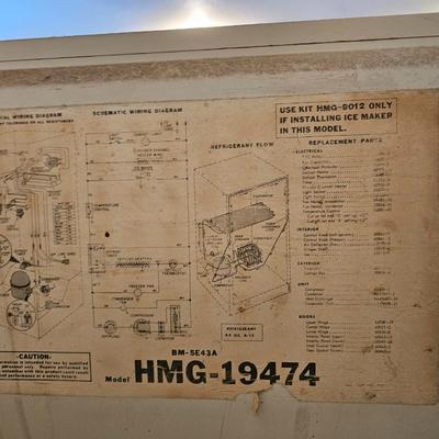 Working 18.6 Cu. Ft. Frostless Refrigerator-Freezer Model HMG 19474