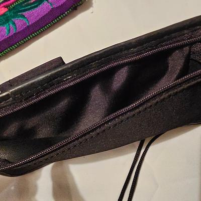 Small satchels / purses very colorful and fun!