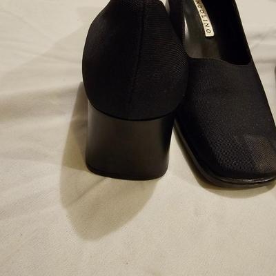Two pairs of women's shoes - Ariat - Brandolino Size 7M