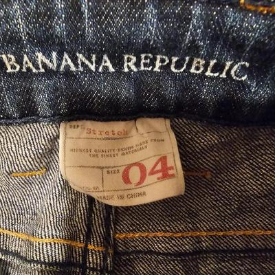 Five pairs of Women's size 4 jeans - Old Navy -Lee - Liz Claiborne -Banana Republic