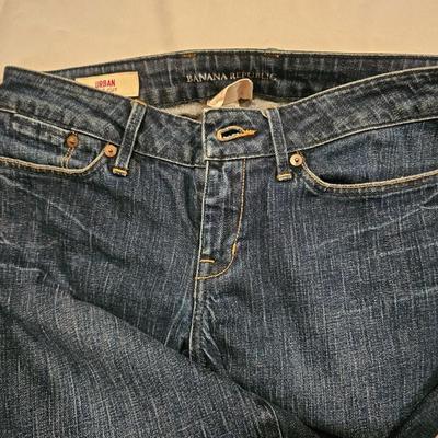 Five pairs of Women's size 4 jeans - Old Navy -Lee - Liz Claiborne -Banana Republic