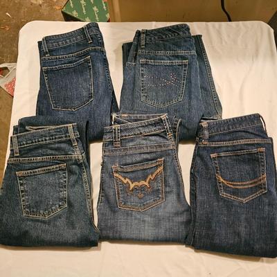 Five pairs of Women's size 4 jeans - Old Navy -Lee - Liz Claiborne -Banana Republic