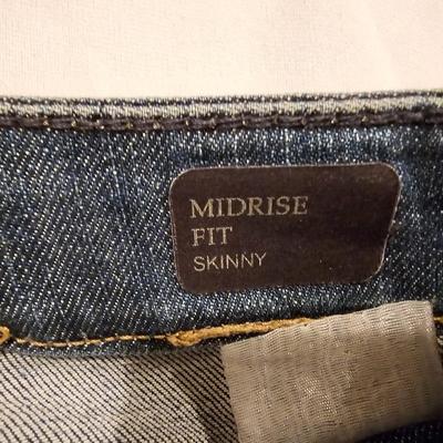 Five pairs of Women's size 4 jeans - Old Navy -Lee - Liz Claiborne -Banana Republic