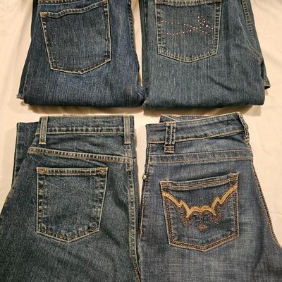 Five pairs of Women's size 4 jeans - Old Navy -Lee - Liz Claiborne -Banana Republic
