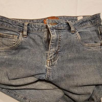 Four Pair of Women's Jeans size 5/6 -8 - Calvin Klein - Lee - Flannel lined L.L. Bean - Old Navy