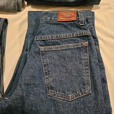 Four Pair of Women's Jeans size 5/6 -8 - Calvin Klein - Lee - Flannel lined L.L. Bean - Old Navy