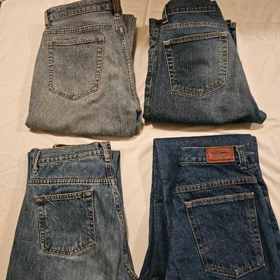 Four Pair of Women's Jeans size 5/6 -8 - Calvin Klein - Lee - Flannel lined L.L. Bean - Old Navy