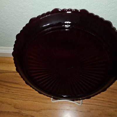 Avon Cape cod Ruby red dinner and Dessert plates 6 each - total of 12