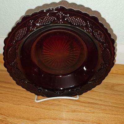 Avon Cape cod 4 Ruby red dinner plates with 3 bowls