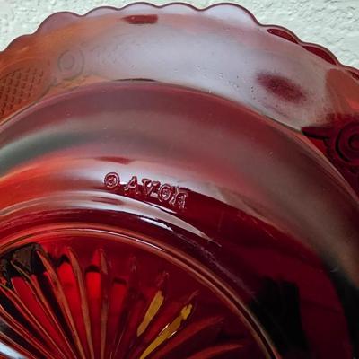 Avon Cape cod 4 Ruby red dinner plates with 3 bowls