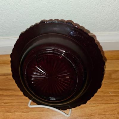 Avon Cape cod 4 Ruby red dinner plates with 3 bowls