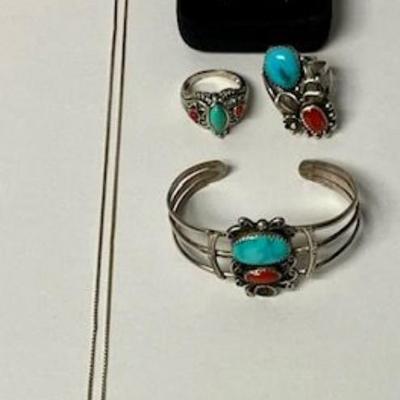 Matching Set Of Sterling Silver & Turquoise Jewelry