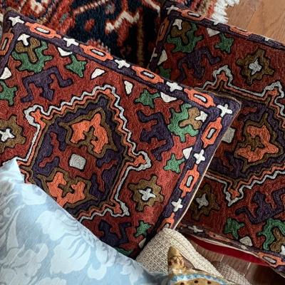 Decorative Accent Pillows Lot