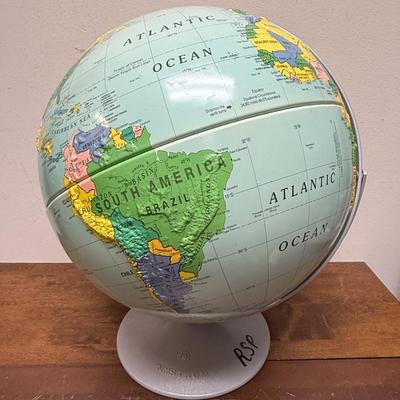 Sale Photo Thumbnail #103: Plastic stand, dual axis support ring.  Has a small dent in the bottom of the globe near Antartica, otherwise in very good condition. Most likely from the 1990's.