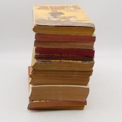Lot of 12 Vintage Books Paperbacks/ Softcovers Westerns Romance Novels Novellas (Mustang Mesa,, Harlequin Romance, Sweet Dreams Teen)