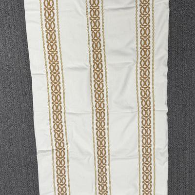 Woven Tablecloth 56 x 56 inches