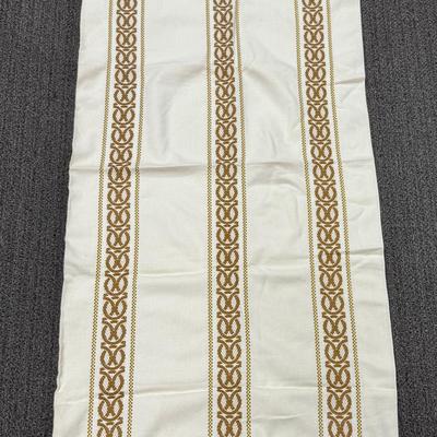 Woven Tablecloth 56 x 56 inches