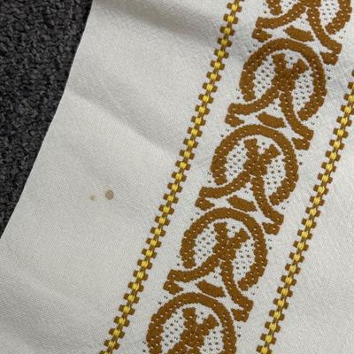 Woven Tablecloth 56 x 56 inches