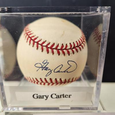 Gary Carter Signed Autographed Baseball in Collector Case
