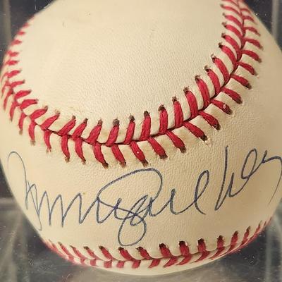Ryne Sandburg Signed Autographed Baseball in Collector Case