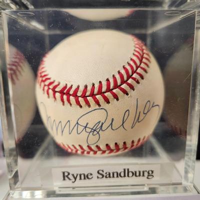 Ryne Sandburg Signed Autographed Baseball in Collector Case