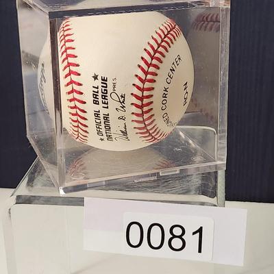 Orlando Cepeda Signed Autographed Baseball in Collector Case