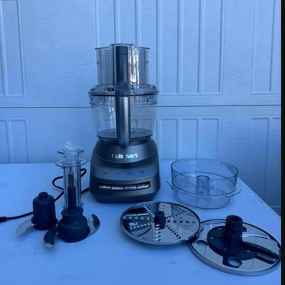 A - Core Custom® 13 Cup Food Processor