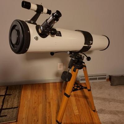 MAYFLOWER A PRECISION TELESCOPE, ASTRONOMICAL REFLECTION TELESCOPE