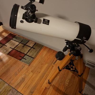 MAYFLOWER A PRECISION TELESCOPE, ASTRONOMICAL REFLECTION TELESCOPE