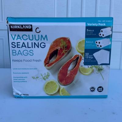 C - Kirkland Signature Vacuum Sealing Bags Assortment Pack