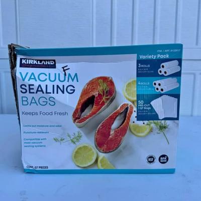 F - Kirkland Signature Vacuum Sealing Bags Assortment Pack