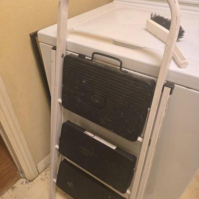 Step ladder