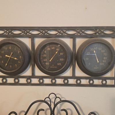 Decorative clock and temp piece