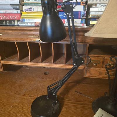 Desk lamp