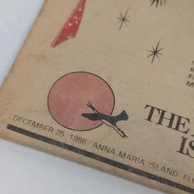 Dec 25th 1986 Anna Maria Islander Press 1940's Medal