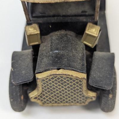 Friction Tin Plate Vintage Car & Cast/Tin Made In USA Horse & Buggy