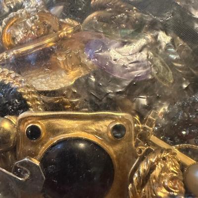 Costume jewelry lot