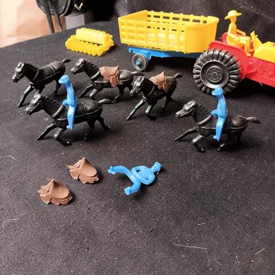 TOY TRACTOR W/IMPLEMENTS, FARM ANIMALS WITH FENCING AND HORSES WITH COWBOYS