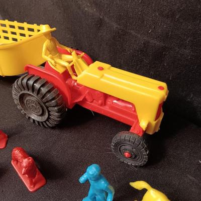 TOY TRACTOR W/IMPLEMENTS, FARM ANIMALS WITH FENCING AND HORSES WITH COWBOYS