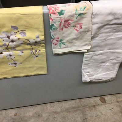 8 Table Clothes