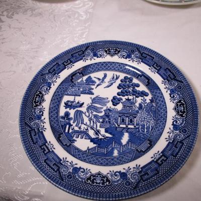 Churchhill plate, made in England, Blue Willow