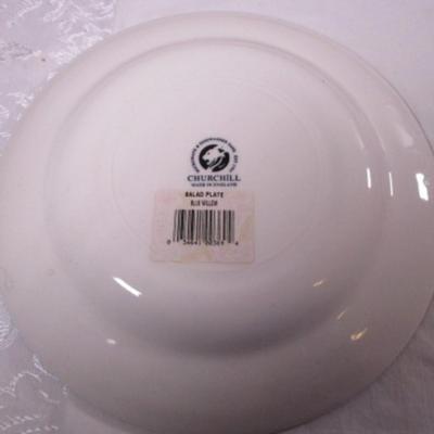 Churchhill plate, made in England, Blue Willow