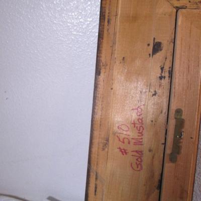Wood picture frame