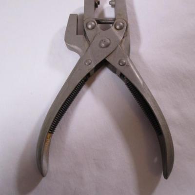 Leather/fabric punch pliers