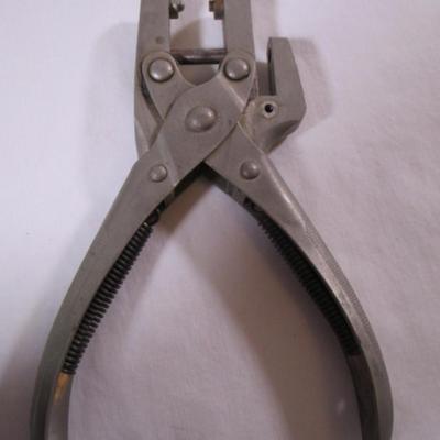 Leather/fabric punch pliers