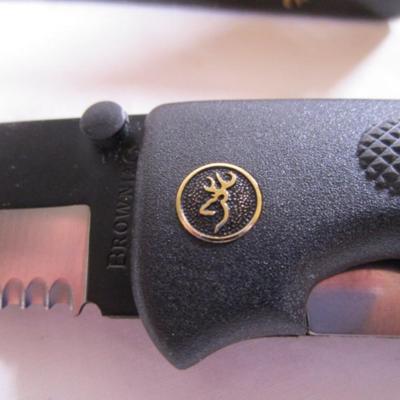 Vintage Browning Barracuda hunting knife