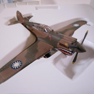Curtiss P-40 Warhawk plane by Hallmark Legends in Flight, New in Box