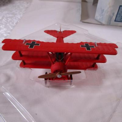 Fokker DR.1 "Red Baron" plane by Hallmark Legends in Flight, New in Box